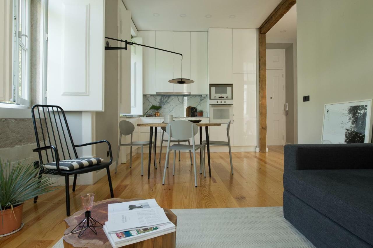 Update Urban Chic Flat In 19Th Century Building 2 Bedrooms & 2 Bathrooms & Ac Central Alfama District Lisboa Kültér fotó