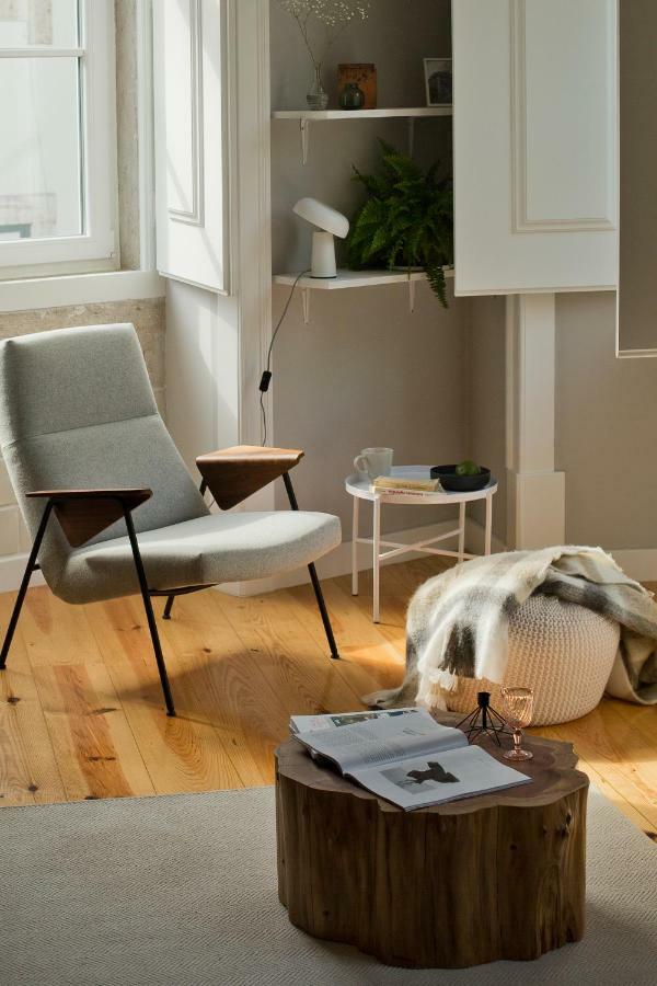 Update Urban Chic Flat In 19Th Century Building 2 Bedrooms & 2 Bathrooms & Ac Central Alfama District Lisboa Kültér fotó
